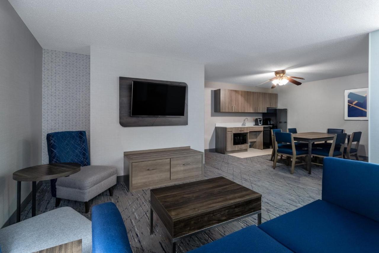 Holiday Inn Express Hotel & Suites-St. Paul By Ihg Vadnais Heights Eksteriør billede