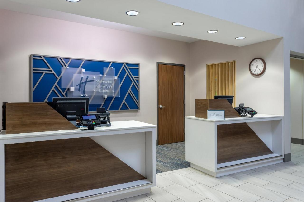 Holiday Inn Express Hotel & Suites-St. Paul By Ihg Vadnais Heights Eksteriør billede